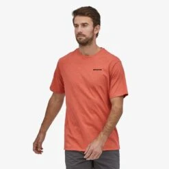 Patagonia Men's P-6 Logo Responsibili-Tee -Chic Fit Wear Shop respons20t20alt201