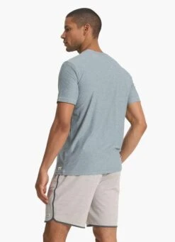 Vuori Men's Strato Tech Tee -Chic Fit Wear Shop strato20tee20alt201