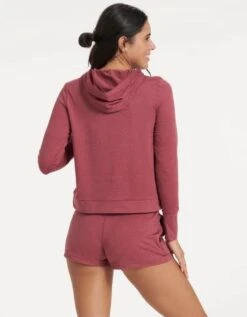 Vuori Women's Essential Hoodie -Chic Fit Wear Shop vw22620alt201